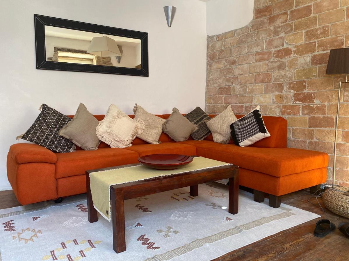 5C Luxury Apartment 로비니 외부 사진