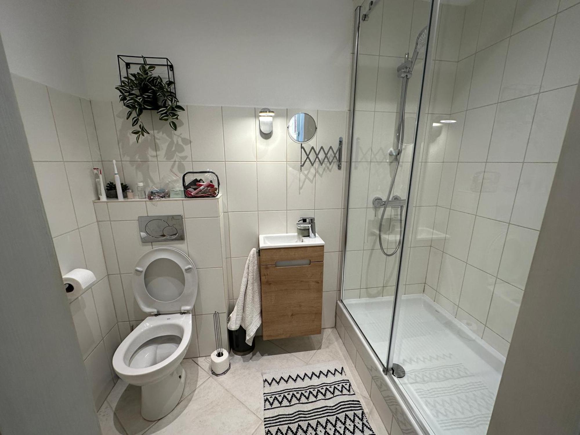 5C Luxury Apartment 로비니 외부 사진