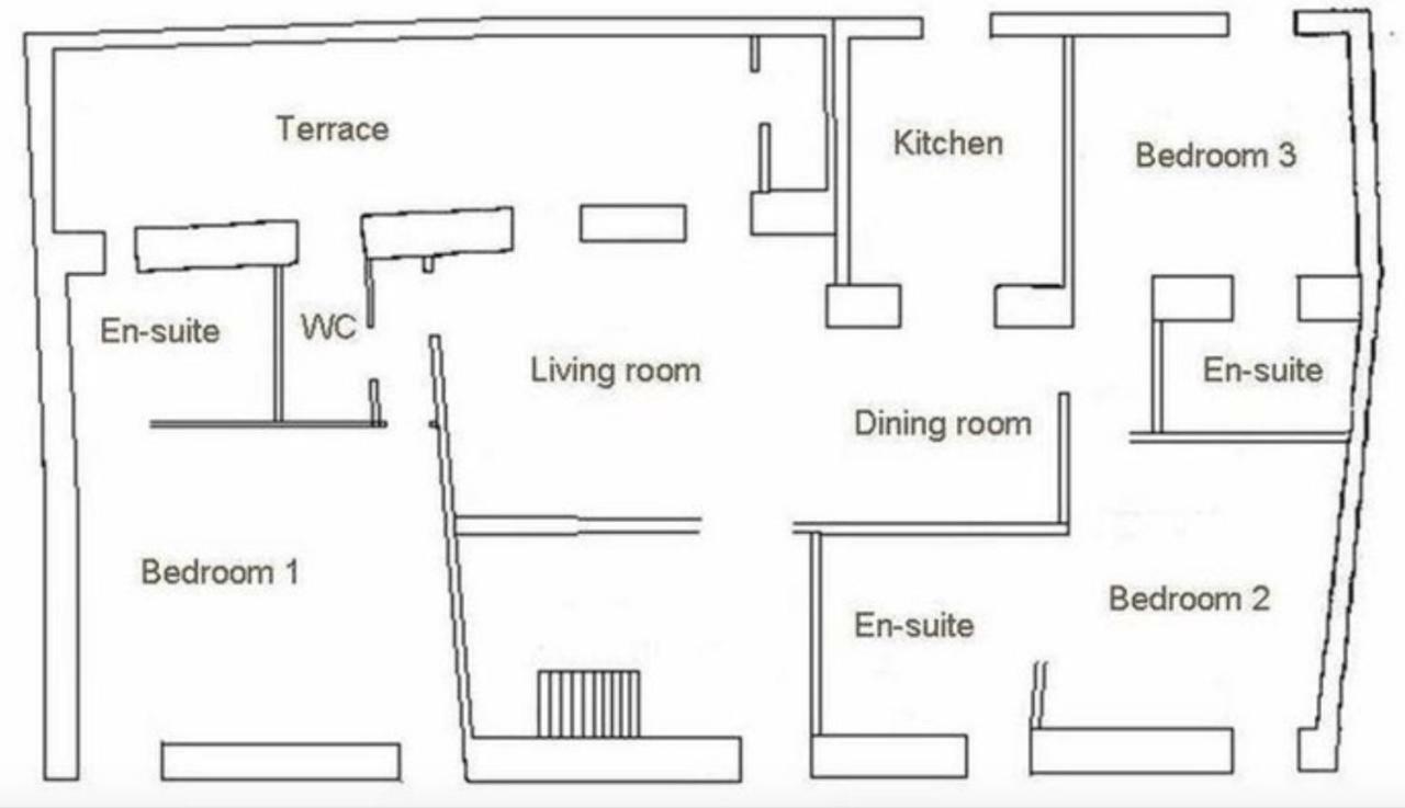 5C Luxury Apartment 로비니 외부 사진